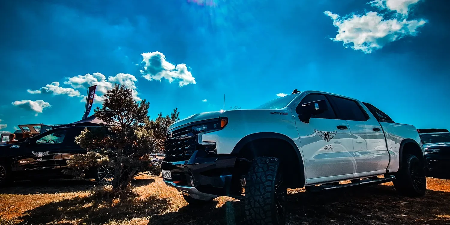 US Cars auf der Bullero Ranch